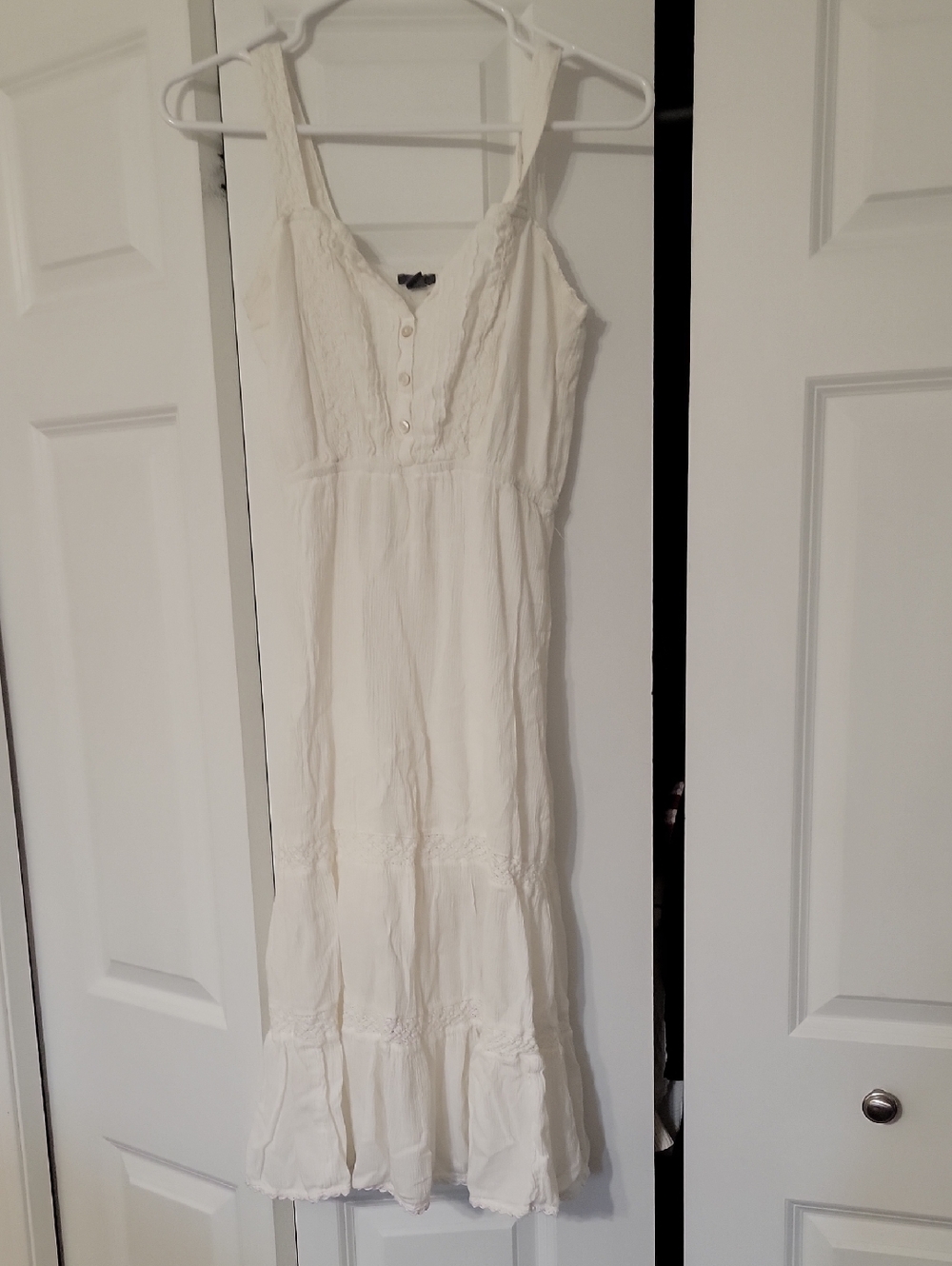 aerie Cream Sleeveless Tiered Maxi Dress